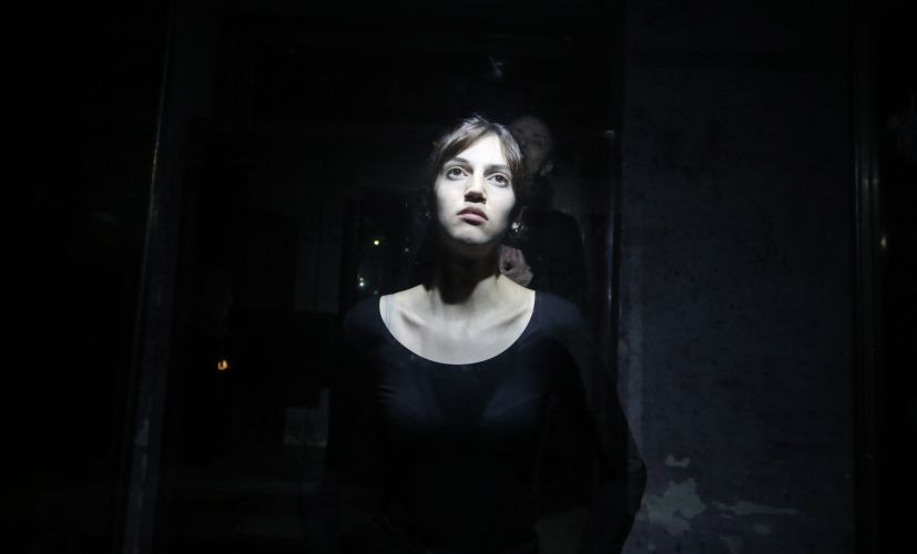 63C48B96-806D-43C6-931A-6197996C6D10_1_201_a