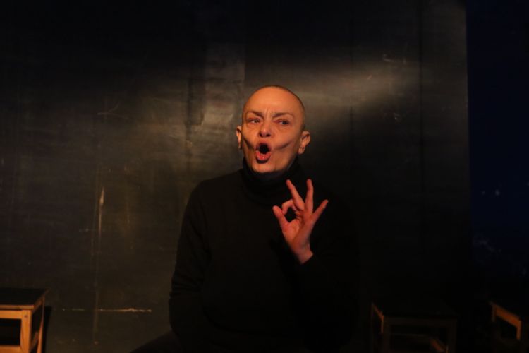 7589A8D6-128E-4D6C-891E-595DCC1D7F5B_1_105_c