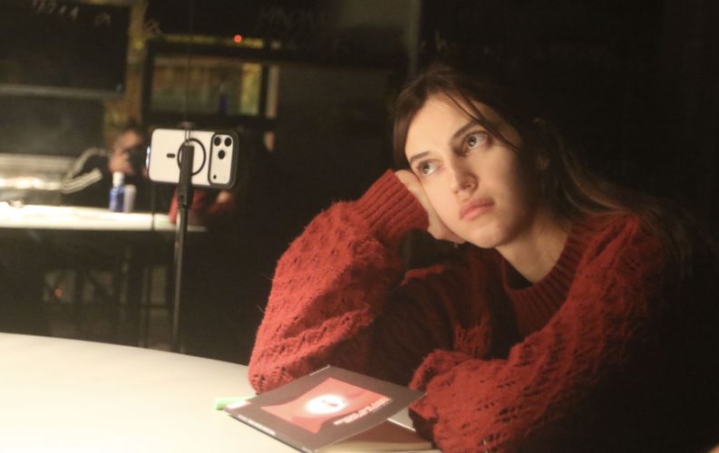 AFE17D1F-4E5D-40FE-854D-019918751BA0_1_201_a