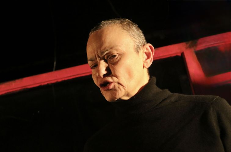 BFFEE339-2252-450B-BF6F-4392B1BBC9FA_1_201_a